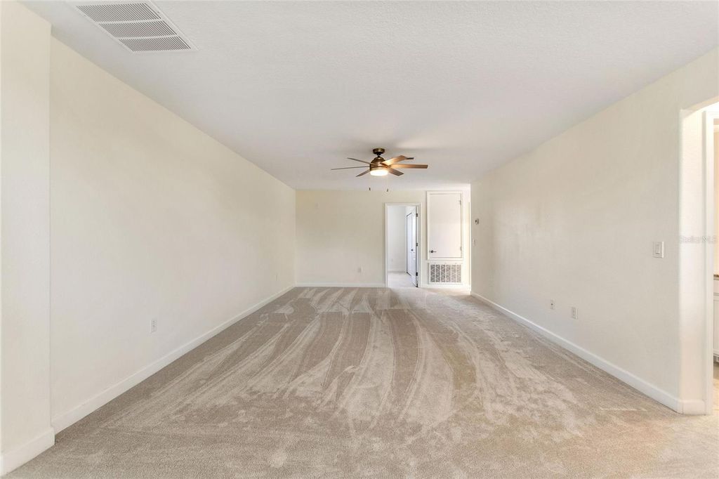 Image 35 of property listing at 1359 PALMETTO DUNES STREET, Davenport, FL 33896
