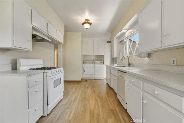 2038 Oakwood Street, Pasadena, CA 91104