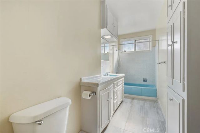 2038 Oakwood Street, Pasadena, CA 91104