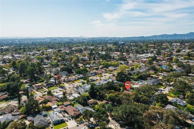 2038 Oakwood Street, Pasadena, CA 91104