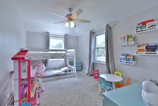 593 S Edgewood Avenue, Elmhurst, IL 60126