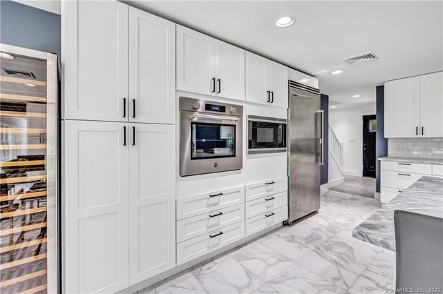 23 Meeting House Road, Greenwich, CT 06831