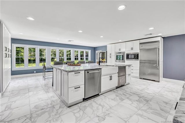 23 Meeting House Road, Greenwich, CT 06831