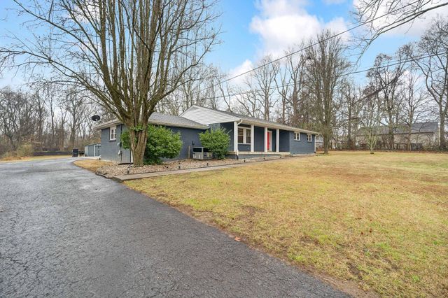 5106 Greer Rd, Goodlettsville, TN 37072