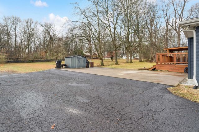 5106 Greer Rd, Goodlettsville, TN 37072