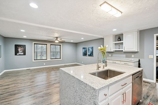 5106 Greer Rd, Goodlettsville, TN 37072