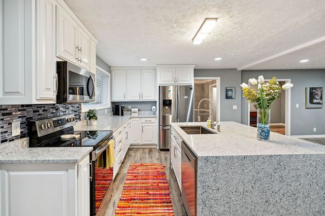 5106 Greer Rd, Goodlettsville, TN 37072