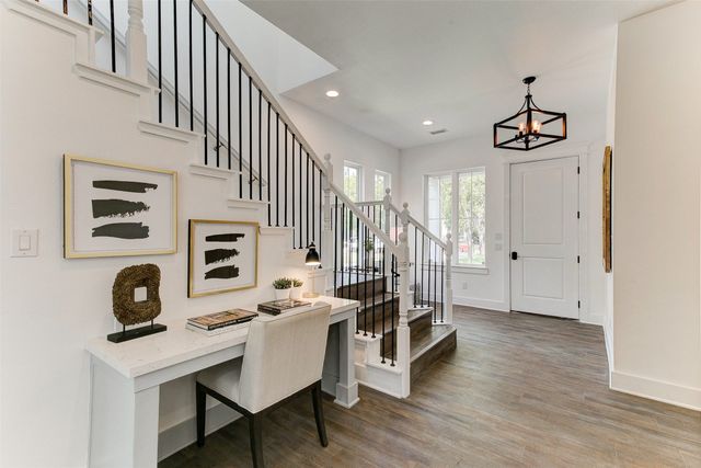 2928 Livingston Avenue, Fort Worth, TX 76110