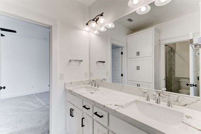 2928 Livingston Avenue, Fort Worth, TX 76110