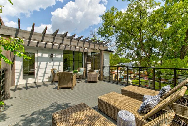 2928 Livingston Avenue, Fort Worth, TX 76110