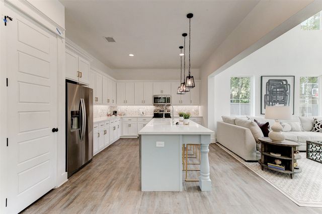 2928 Livingston Avenue, Fort Worth, TX 76110