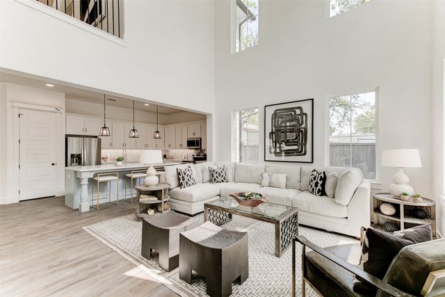2928 Livingston Avenue, Fort Worth, TX 76110