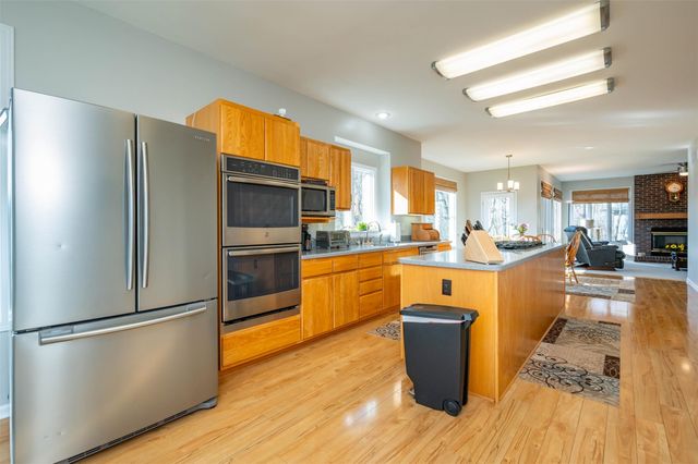 3800 Phoenix Street, Ames, IA 50014