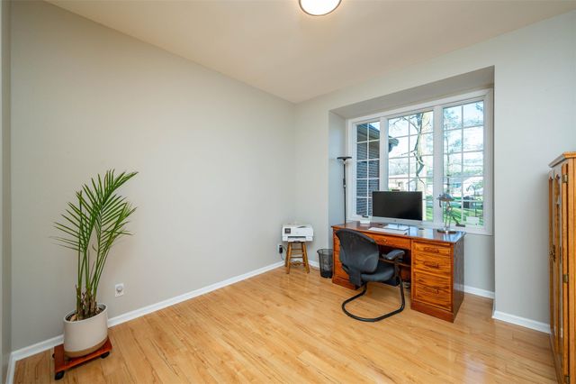3800 Phoenix Street, Ames, IA 50014