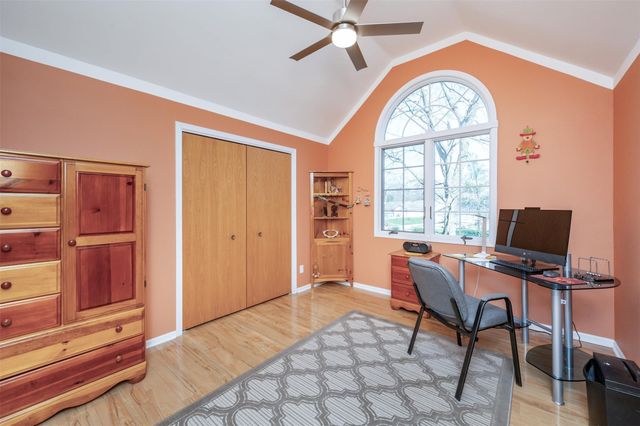 3800 Phoenix Street, Ames, IA 50014