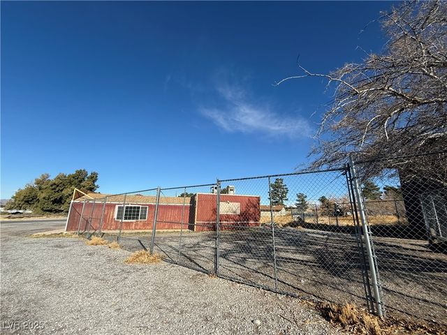641 West Street, Pahrump, NV 89048