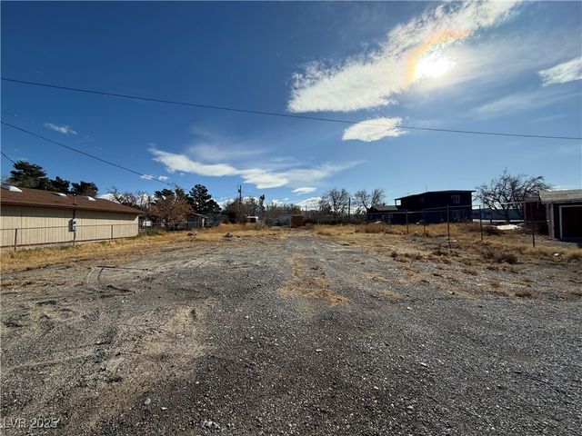 641 West Street, Pahrump, NV 89048