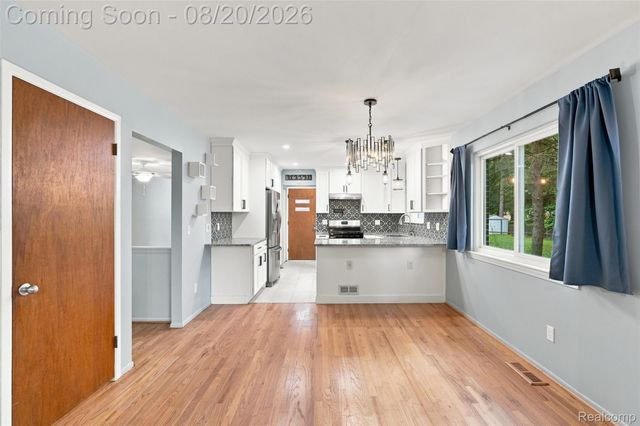 14440 Hubbard Street, Livonia, MI 48154