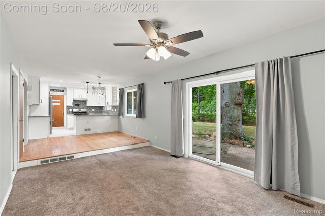 14440 Hubbard Street, Livonia, MI 48154