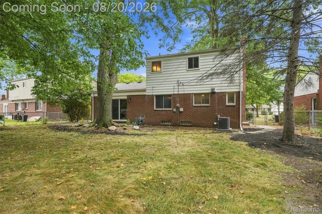 14440 Hubbard Street, Livonia, MI 48154