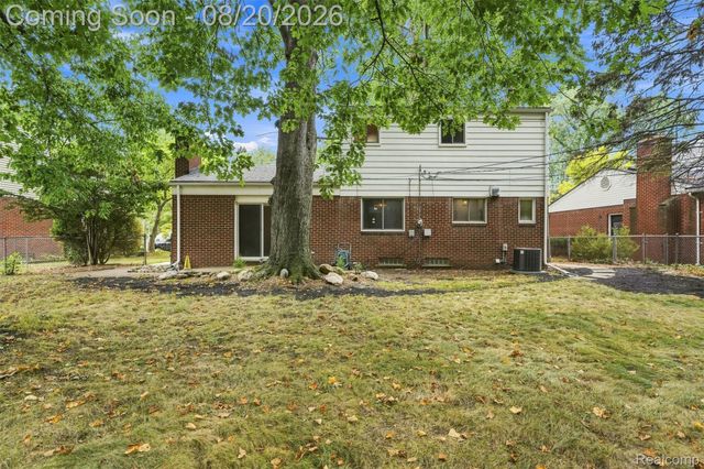 14440 Hubbard Street, Livonia, MI 48154