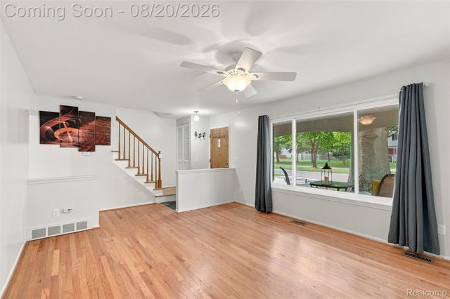 14440 Hubbard Street, Livonia, MI 48154