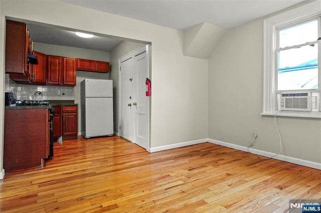 117 Parkview Terrace 3, Newark, NJ 07112