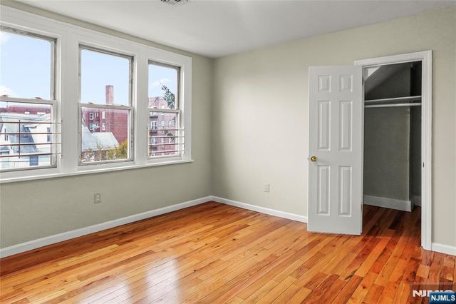 117 Parkview Terrace 3, Newark, NJ 07112