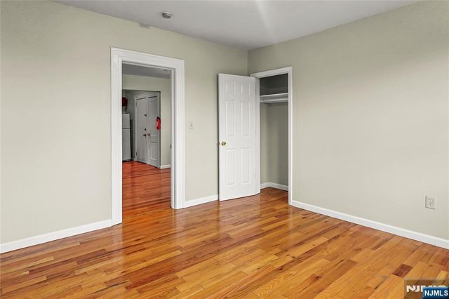 117 Parkview Terrace 3, Newark, NJ 07112