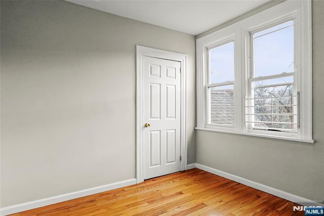 117 Parkview Terrace 3, Newark, NJ 07112