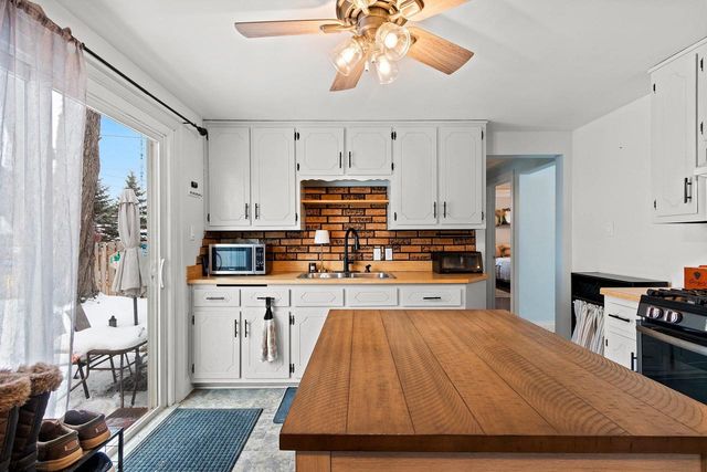 489 OAKLAWN AVENUE, Green Bay, WI 54304