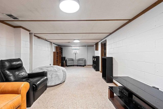 489 OAKLAWN AVENUE, Green Bay, WI 54304