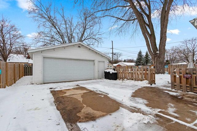 489 OAKLAWN AVENUE, Green Bay, WI 54304