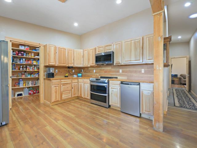 2209 Hatton Place, Montrose, CO 81401