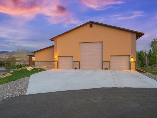 2209 Hatton Place, Montrose, CO 81401