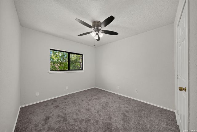 7106 Warrior Trl, San Antonio, TX 78244
