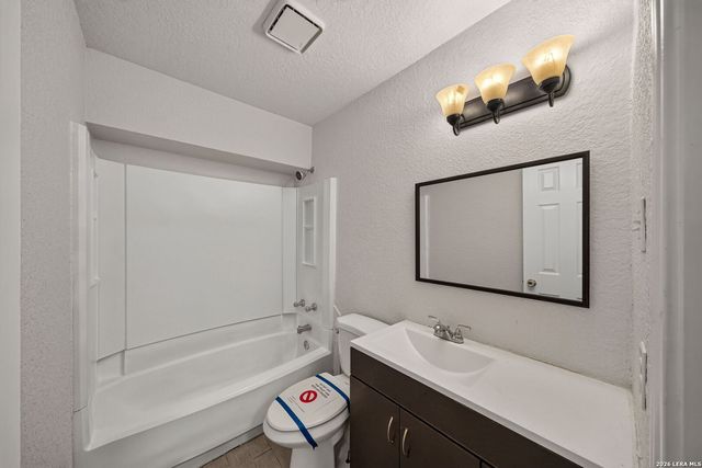 7106 Warrior Trl, San Antonio, TX 78244