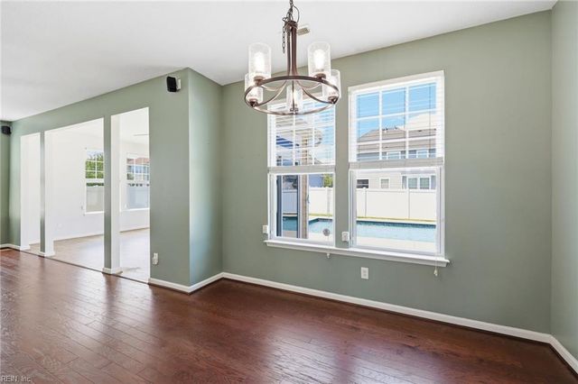 2101 Beeblossom LN, Chesapeake, VA 23323