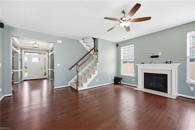2101 Beeblossom LN, Chesapeake, VA 23323