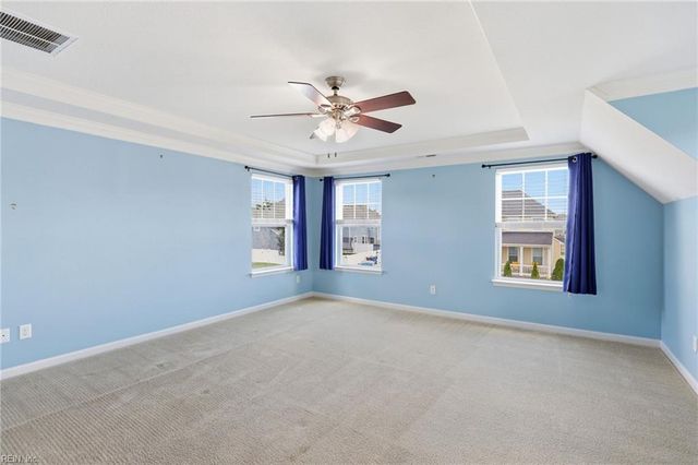 2101 Beeblossom LN, Chesapeake, VA 23323