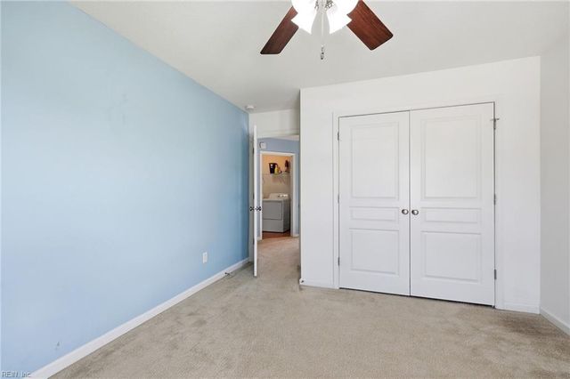 2101 Beeblossom LN, Chesapeake, VA 23323