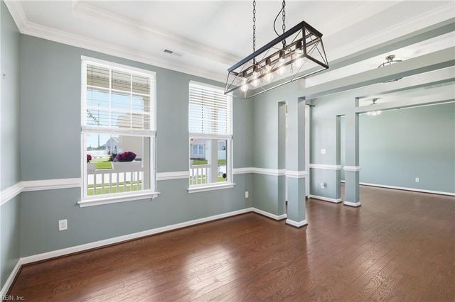 2101 Beeblossom LN, Chesapeake, VA 23323