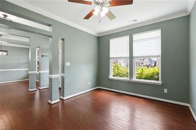 2101 Beeblossom LN, Chesapeake, VA 23323