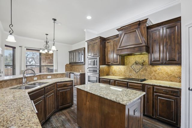 6320 Brayson Oaks CT, Belton, TX 76513