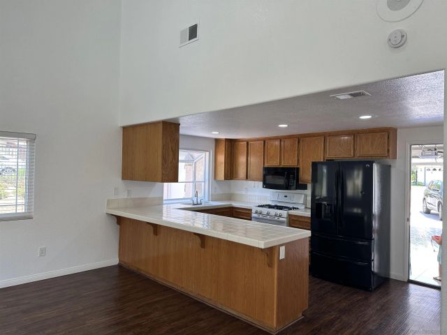 11732 Calle Trucksess, El Cajon, CA 92019