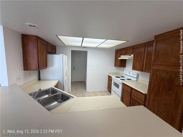 7174 Shadow Crest Drive, Las Vegas, NV 89119