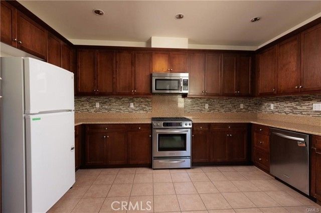 710 E Valencia, Anaheim, CA 92805