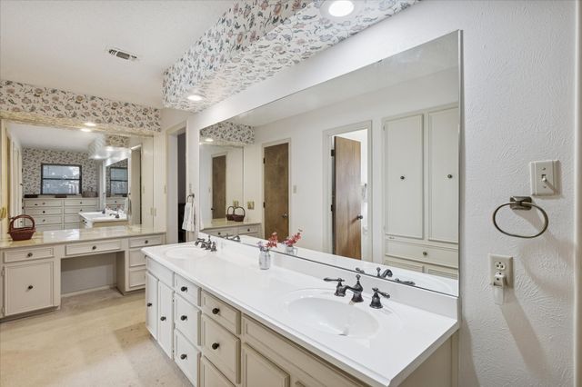 4265 Cadiz Drive, Fort Worth, TX 76133