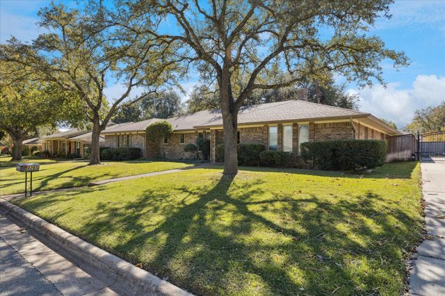 4265 Cadiz Drive, Fort Worth, TX 76133