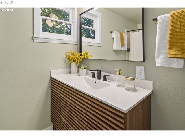 4100 Se 98TH Ave, Portland, OR 97266